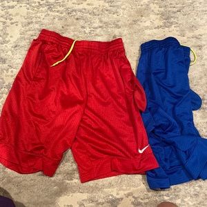 2 pairs of Nike shorts